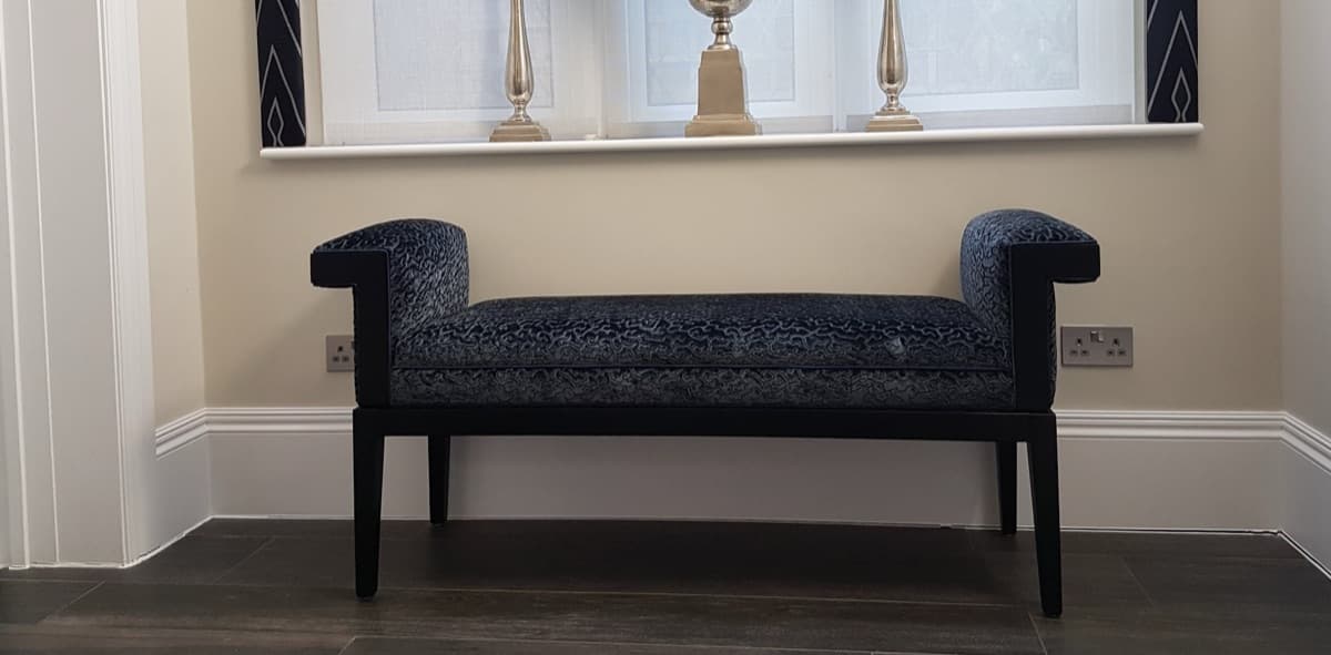 Bolster Bench - Buckingham Bench Gallery - Signature Furniture