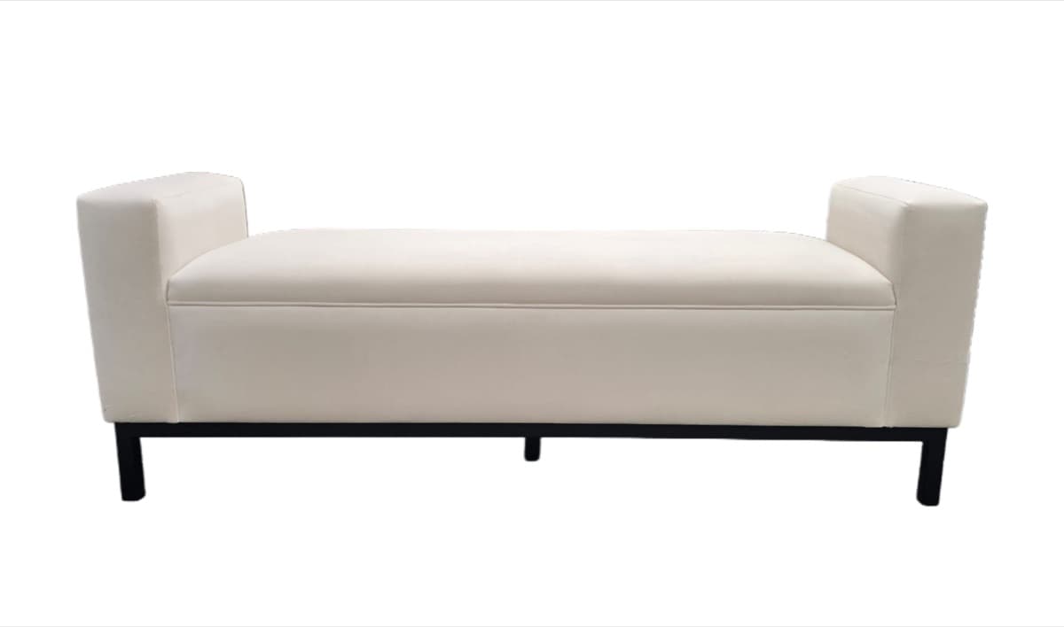 Rolled-Arm Daybed - Emma Bench Front - Signature Furniture