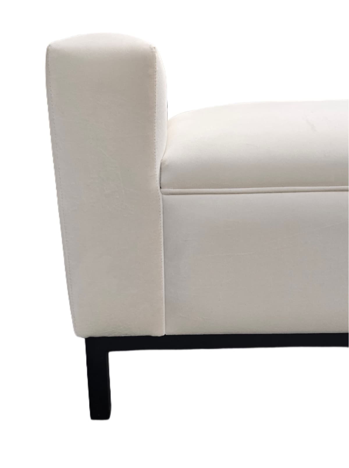 Rolled-Arm Daybed - Emma Bench Close 2 - Signature Furniture