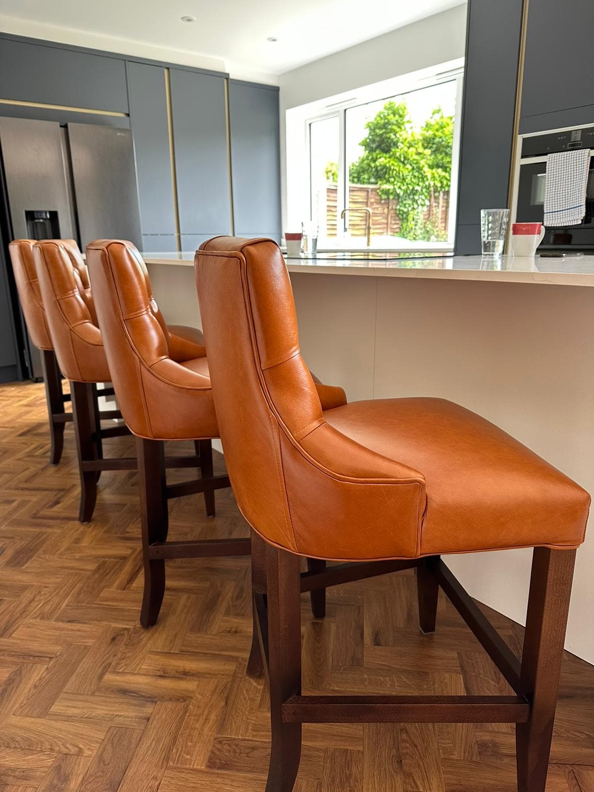 Button-Tufted Crystal Barstool - graphi 3