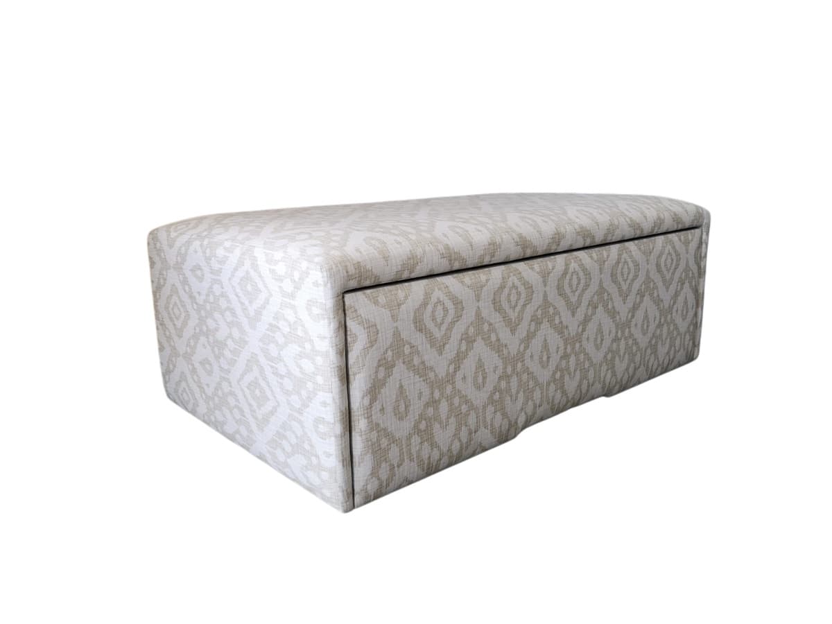 Storage Bench Ottoman - Hatfield Storage Stool - Signature Furniture