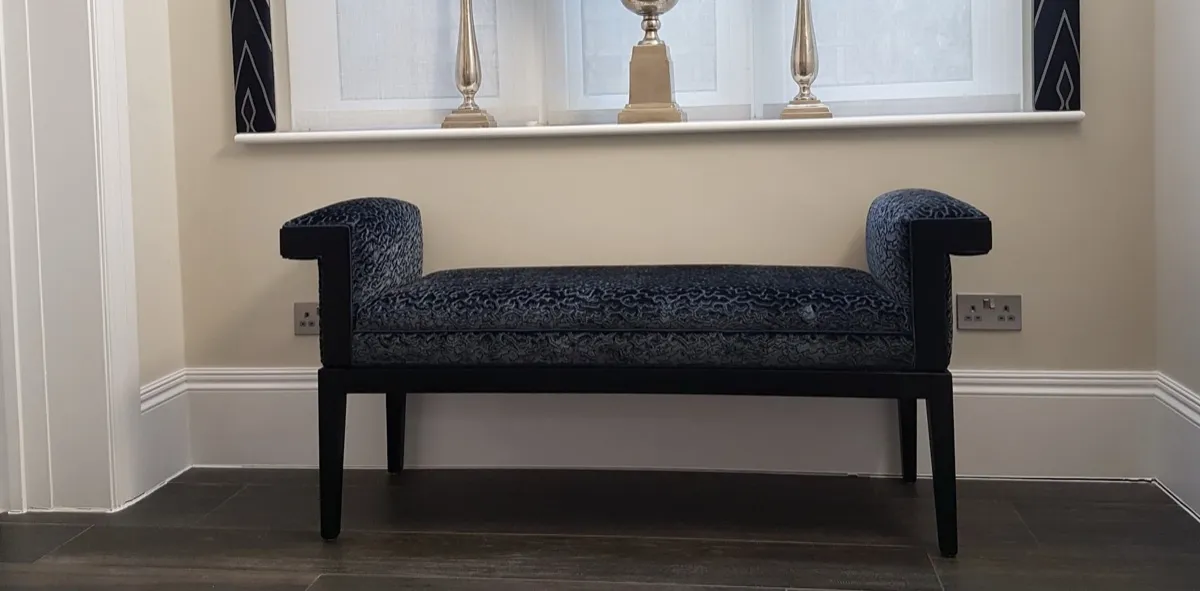 Bolster Bench - Buckingham Bench Gallery - Signature Furniture