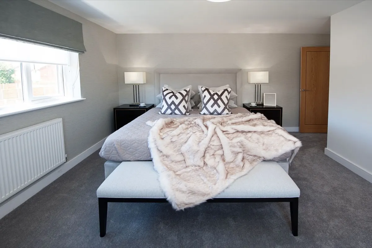 Minimal Flat Bench - Maldon Bench 2 (gallery) - Signature Furniture