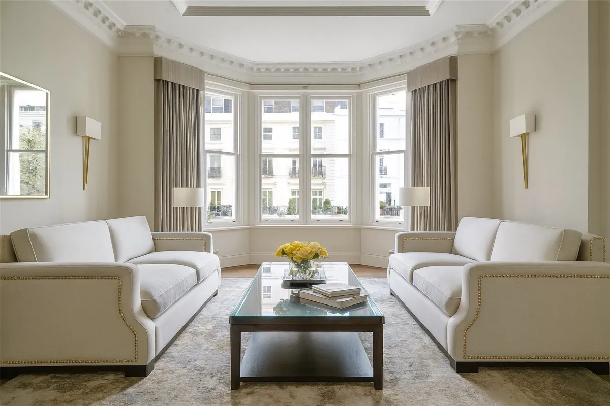 Pillow-Back Sofa - Nayland Sofa 2 - Signature Furniture