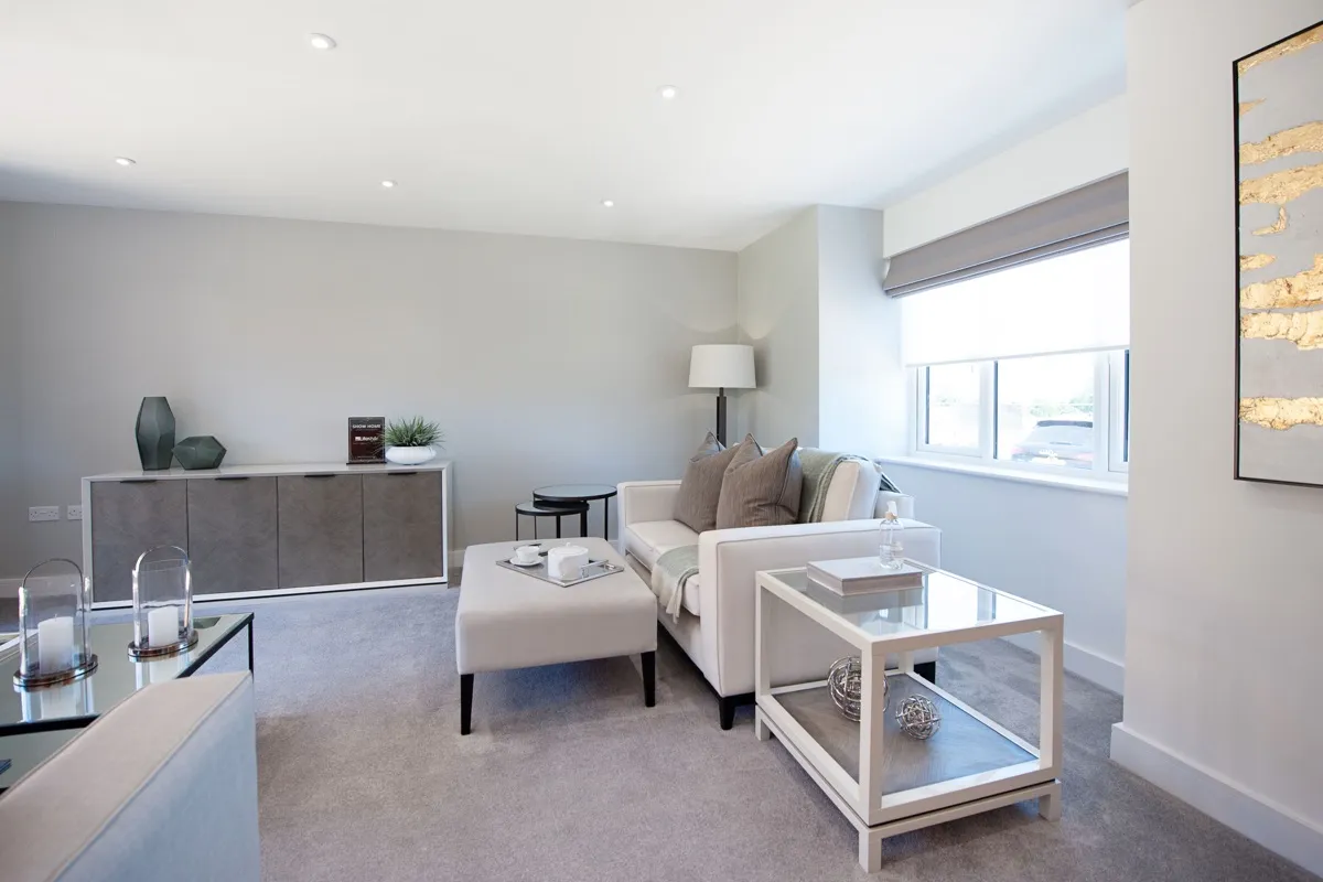 Curved Arm Sofa - Rossarno Sofa 4 - Signature Furniture